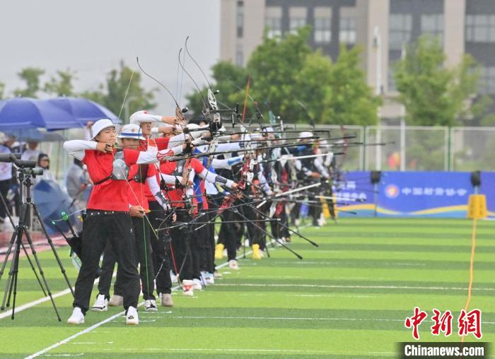 全国高水平射手云集吉林辽源，雨中亮相射箭巡