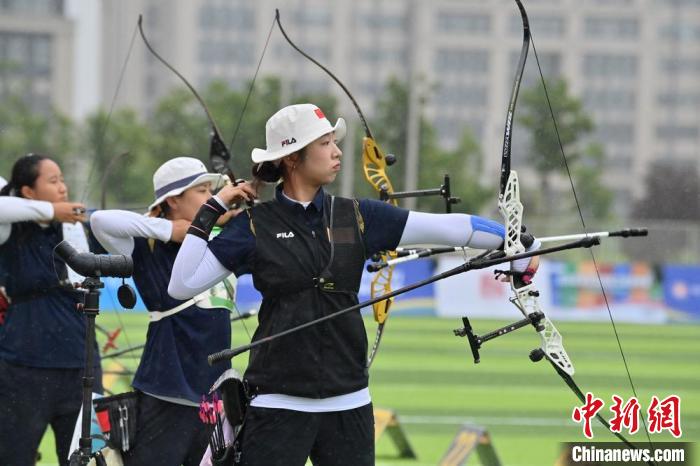 全国高水平射手云集吉林辽源，雨中亮相射箭巡