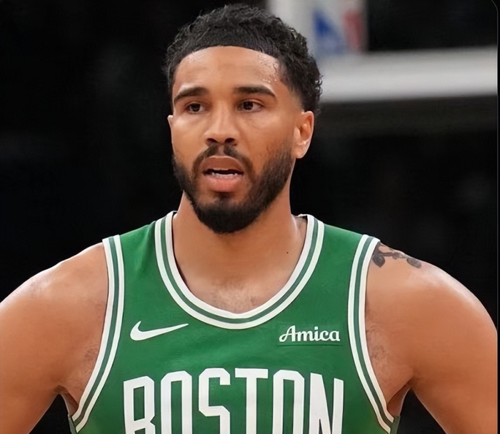 勇士双探花压制下仍顽强抵抗 绿军120-99力克勇士