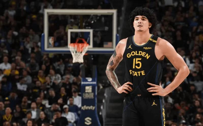 勇士双探花压制下仍顽强抵抗 绿军120-99力克勇士