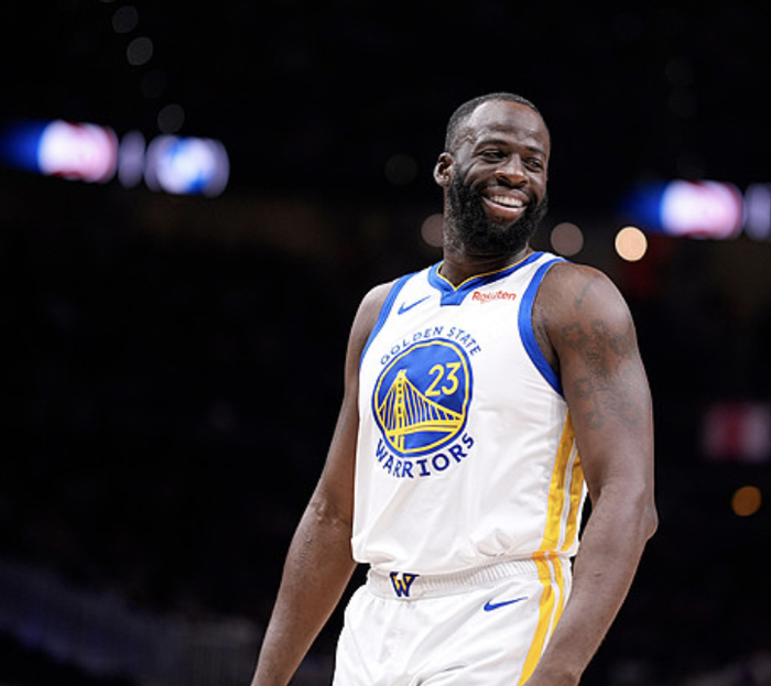 勇士对阵老鹰比赛现场球迷态度发生戏剧性转变