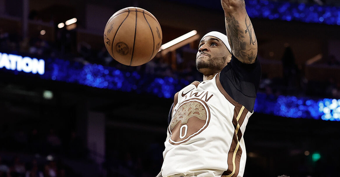 格林决胜两罚助勇士险胜