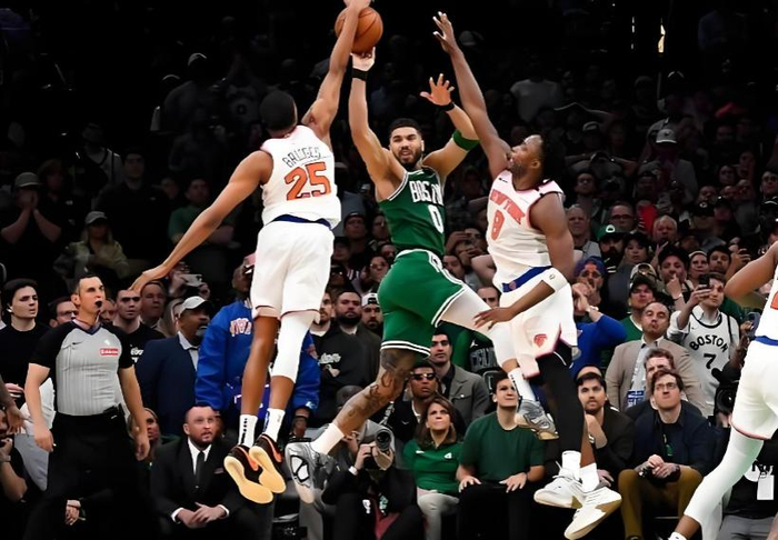 尼克斯逆转凯尔特人终结对手三连胜 塔图姆复出